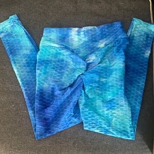 Butt scrunch leggings